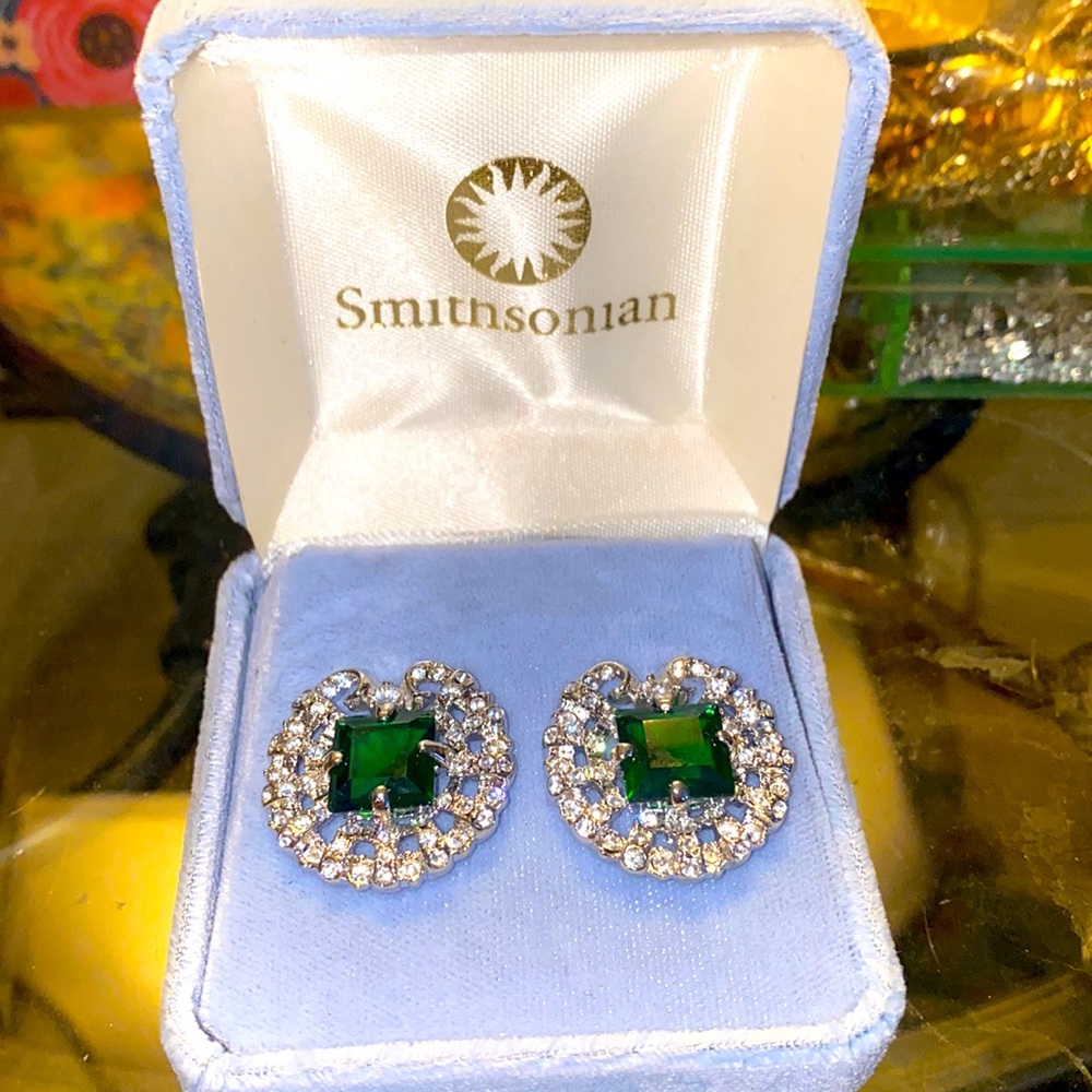 Smithsonian Museum Replica Hooker Emerald Rhinestones Silver Earrings Vintage